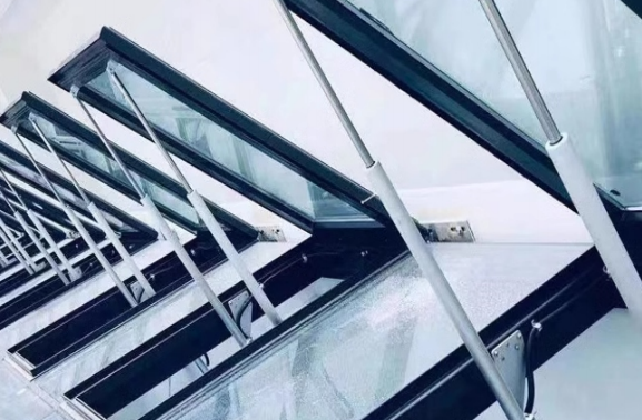 揭秘!消防電動開窗機(jī)背后的高科技秘密